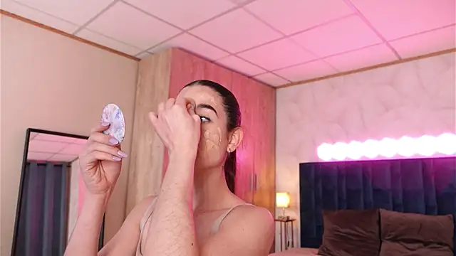 LucyFever online show from 01-16-26, 07:01