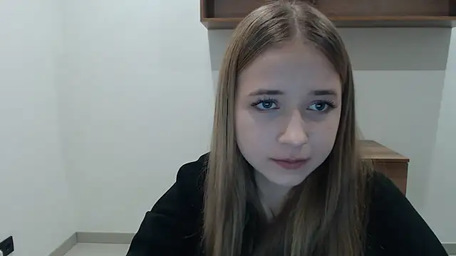 SweetBellaa  online show from 01-12-26, 05:18