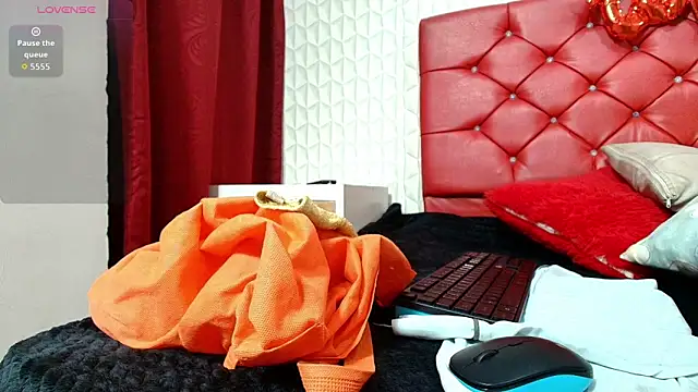 Elizabetth Roman online show from 03-26-26, 08:47