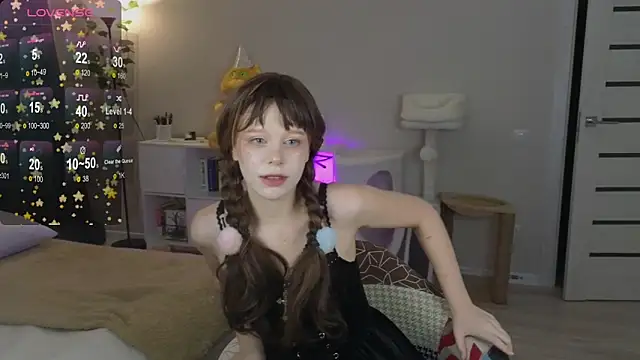 Lace Thrill online show from 01-17-26, 03:50