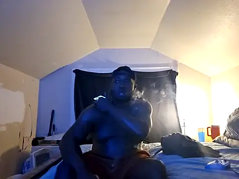 iLOVETRAY96 online show from 04-20-26, 07:11