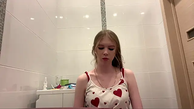 Snapshot of FumingForging chatting on 12-04-25, 01:09 FumingForging online show from 12-04-25, 01:09