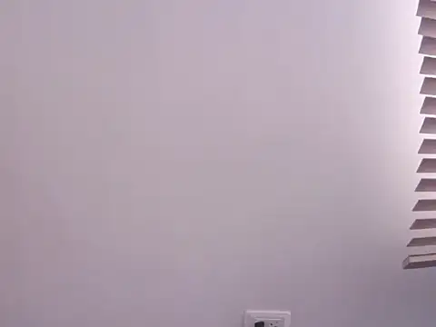 Snapshot of Fernanda_andrew chatting on 02-25-26, 04:38 Fernanda andrew online show from 02-25-26, 04:38