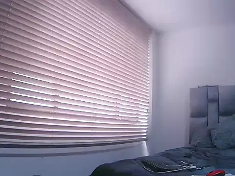 Fernanda andrew online show from 03-27-26, 04:07