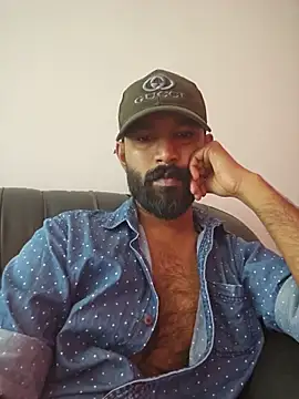 Snapshot of Bigkannan chatting on 06-04-26, 09:37 Bigkannan online show from 06-04-26, 09:37