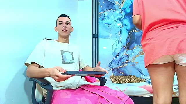 Valentina and sneider  online show from 02-02-26, 07:01