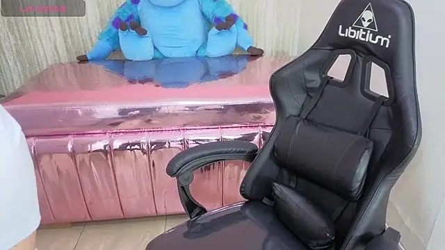 eva smit t online show from 03-11-26, 02:06