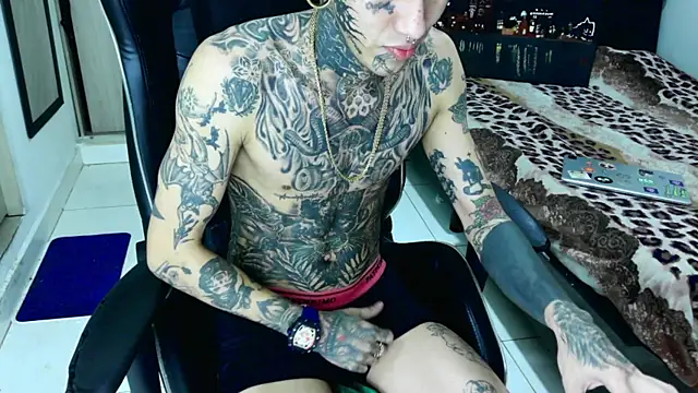 tattoboy01 online show from 12-05-25, 08:12