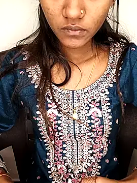 Snapshot of Marathi_amruta1 chatting on 12-20-25, 04:19 Marathi amruta1 online show from 12-20-25, 04:19