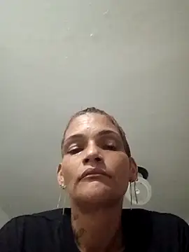 Snapshot of RicanCand chatting on 12-04-25, 08:34 RicanCand online show from 12-04-25, 08:34