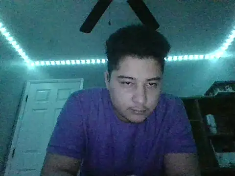 hotcaramelcream online show from 12-04-25, 07:50