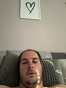 Snapshot of GeilerFinn95 chatting on 07-21-26, 06:16 GeilerFinn95 online show from 07-21-26, 06:16