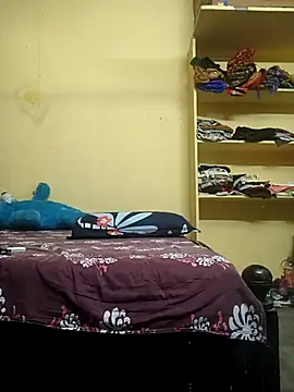 Preeti345 online show from 12-16-25, 07:35