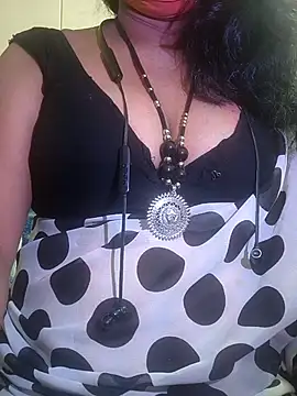 Snapshot of Preeti345 chatting on 07-19-26, 08:07 Preeti345 online show from 07-19-26, 08:07