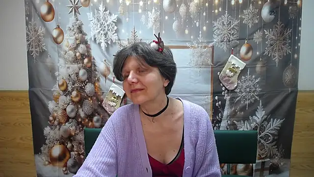 LunaDobra online show from 12-18-25, 06:14