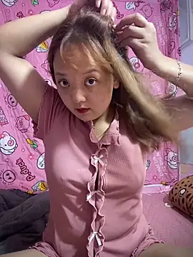 Snapshot of Samsam-006 chatting on 05-21-26, 10:00 Samsam-006 online show from 05-21-26, 10:00