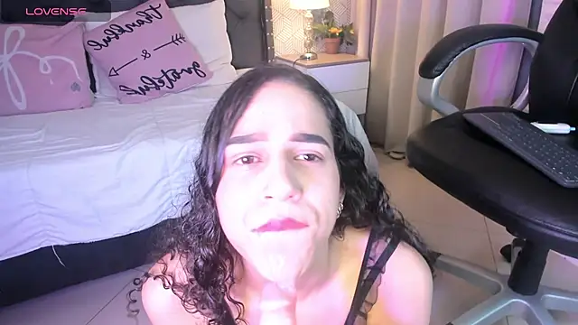 ariana  rosse online show from 05-15-26, 03:24