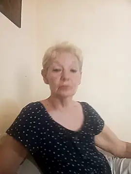 Snapshot of Calypso-Loove chatting on 06-21-26, 01:24 Calypso-Loove online show from 06-21-26, 01:24