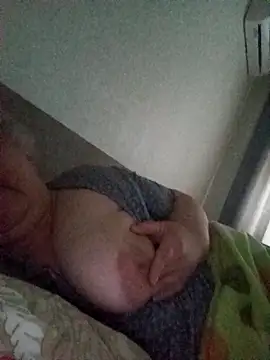 HapinessLovee online show from 02-02-26, 05:39