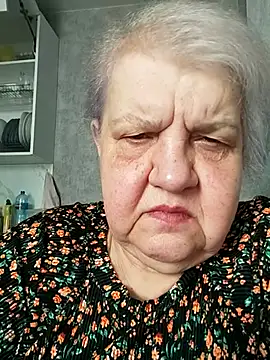 HapinessLovee online show from 04-17-26, 06:38