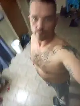 Lee trippy online show from 04-02-26, 03:15