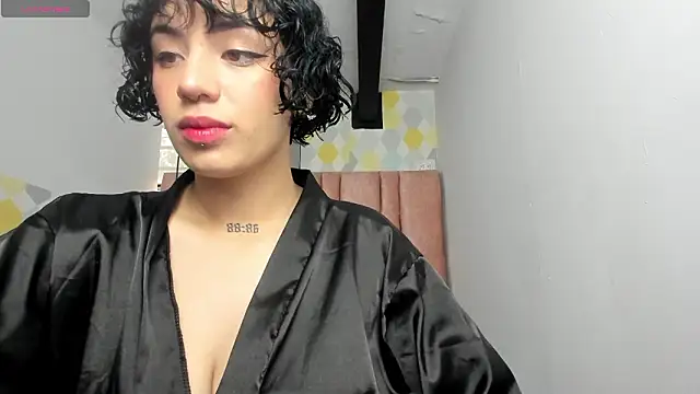 Kiara Fox   online show from 03-13-26, 05:52