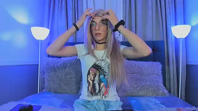 Snapshot of Lis_Pearson chatting on 02-03-26, 03:48 Lis Pearson online show from 02-03-26, 03:48