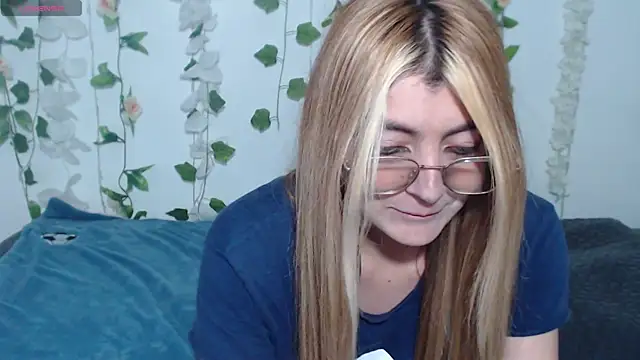 pal0mita online show from 12-15-25, 05:06