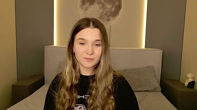 Lina Sinerz online show from 03-27-26, 04:18