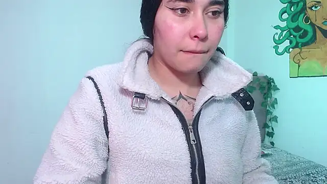 naomybenedetti online show from 12-15-25, 02:54