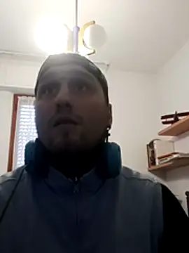 Snapshot of barbone15 chatting on 02-19-26, 09:49 barbone15 online show from 02-19-26, 09:49