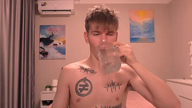 Fredd Xanders online show from 12-17-25, 07:31