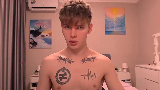 Fredd Xanders online show from 12-18-25, 04:57