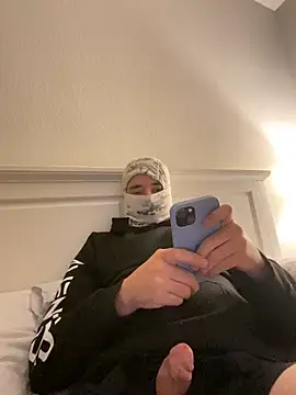 phantom898983 online show from 03-26-26, 09:48