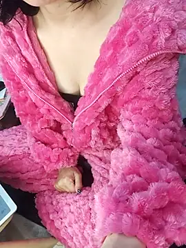 Snapshot of Alone_nothing chatting on 01-07-26, 01:08 Alone nothing online show from 01-07-26, 01:08