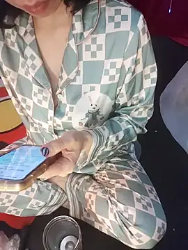 Snapshot of Alone_nothing chatting on 02-02-26, 03:44 Alone nothing online show from 02-02-26, 03:44