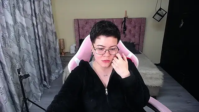 geminis xxx online show from 04-24-26, 03:42