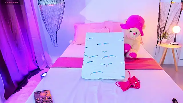  Xynara owo online show from 12-16-25, 11:54