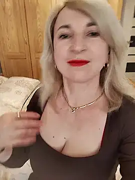 Snapshot of AhlyssaLove1155 chatting on 05-16-26, 03:55 AhlyssaLove1155 online show from 05-16-26, 03:55