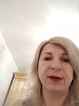 Snapshot of AhlyssaLove1155 chatting on 05-18-26, 02:29 AhlyssaLove1155 online show from 05-18-26, 02:29