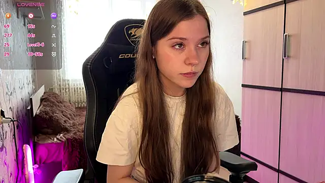 GayleLuu online show from 12-16-25, 10:42