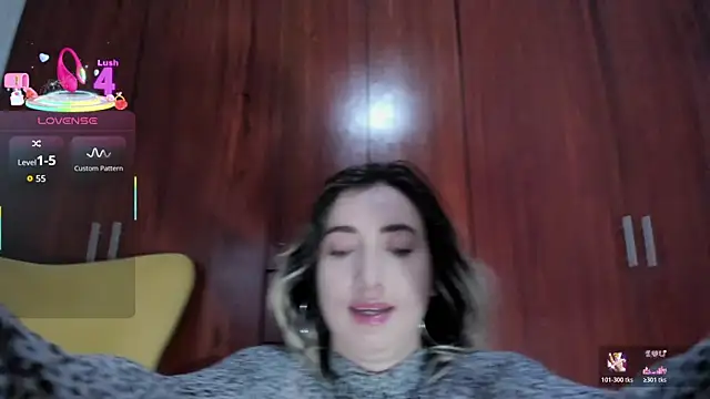 Snapshot of carly_grasso chatting on 11-29-25, 07:33 carly grasso online show from 11-29-25, 07:33