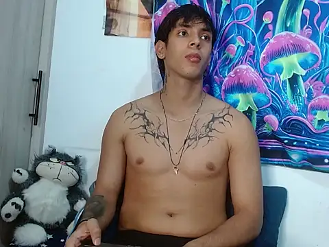 Wolf light online show from 01-18-26, 01:04