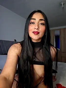 Snapshot of love_samantha chatting on 12-17-25, 06:47 love samantha online show from 12-17-25, 06:47