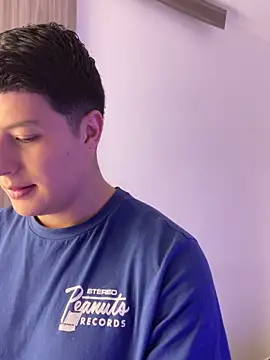 Goldenknight33 online show from 02-03-26, 02:55