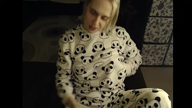 Sweet Shugar 4Daddy online show from 12-22-25, 08:17