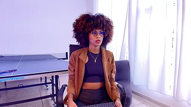 Snapshot of NaomiClay chatting on 04-27-26, 12:36 NaomiClay online show from 04-27-26, 12:36