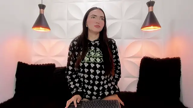 valeriecute18 online show from 03-29-26, 11:54