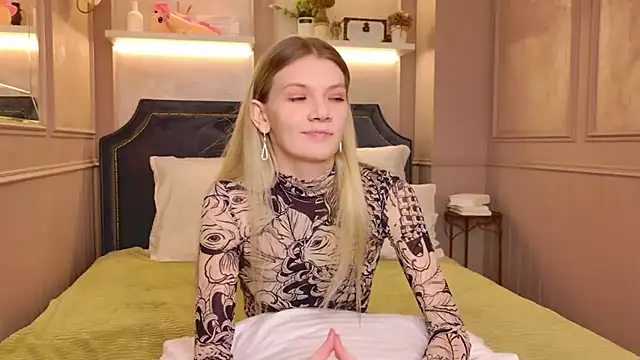 Vivien Hans online show from 02-09-26, 08:24