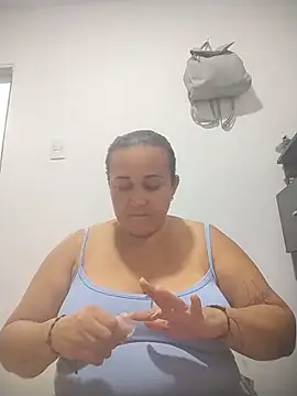 Nini Love  online show from 05-21-26, 05:03